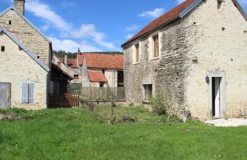 Bouix Casa | Boutique Holiday Home in Bouix with Garden
