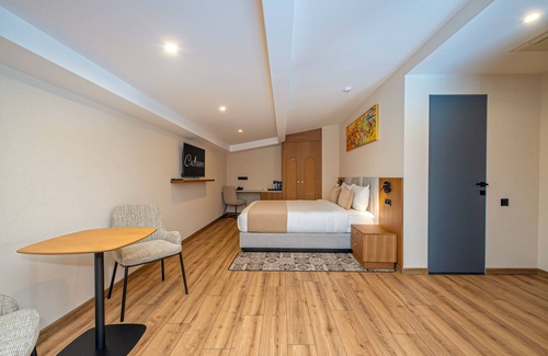 Tbilisi City Centre Hotel | Boutique Hotel Calligraphy