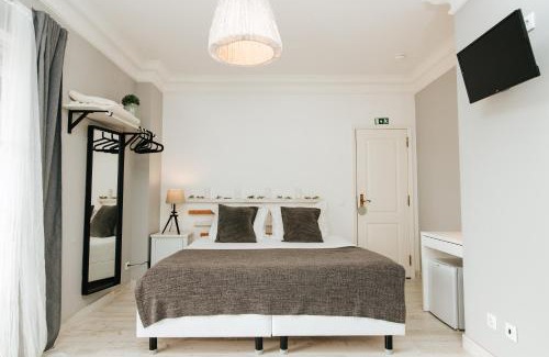 Ericeira Cama Y Desayuno | Boutique Hotel - O House Ericeira Hills