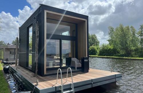 Monnickendam Alquiler De Eote | Boutique Houseboat Stay Romantic Getaway for Two