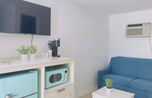 Downtown Myrtle Beach Apartamento | Boutique on the beach, Studio #102 + Pool