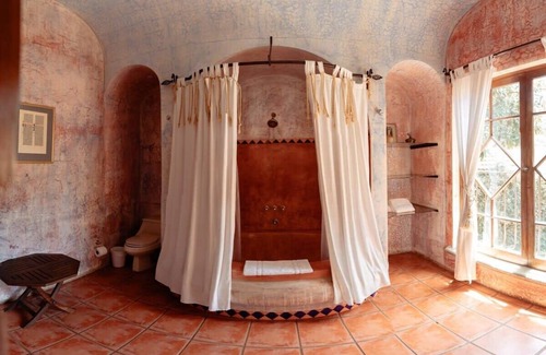 Antigua Guatemala Cama Y Desayuno | Boutique Poesia Stay, Pool in Antigua