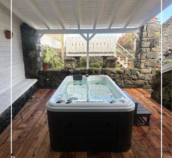 Fenais da Luz Casa | Boutique Quinta Physalis