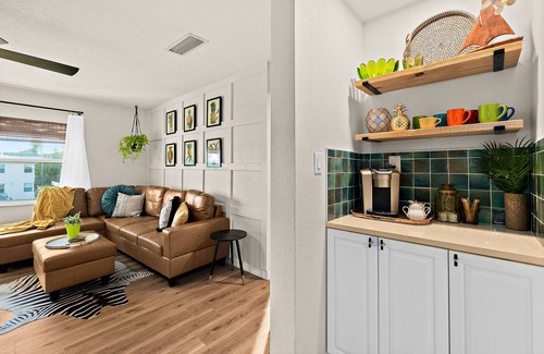 Indian Harbour Beach Apartamento | Boutique style Apt/Walk to Beach/Pet friendly