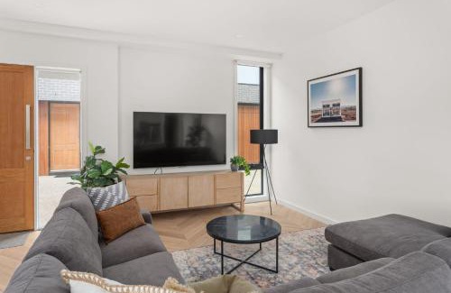 Camberwell Casa | Boutique Stays - Milk & Honey
