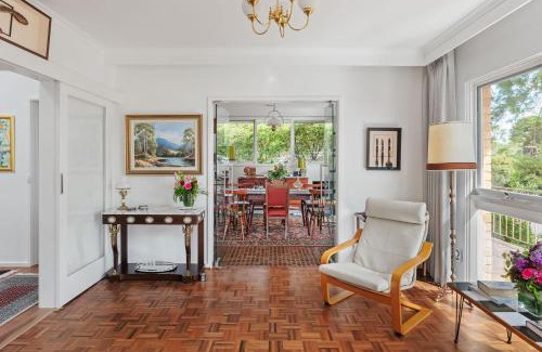 Mount Waverley Casa | Boutique Stays - That 70s House