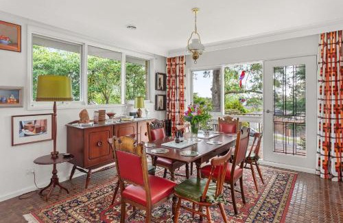 Mount Waverley Casa | Boutique Stays - That 70s House