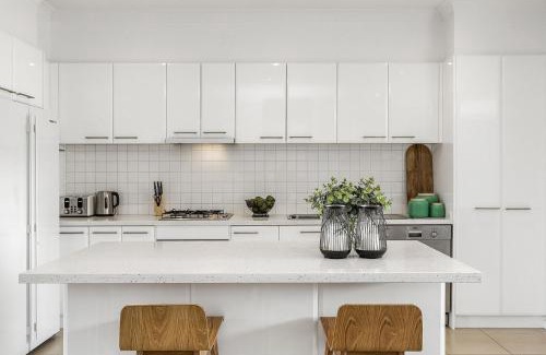 Mentone Casa | Boutique Stays - The Richardson