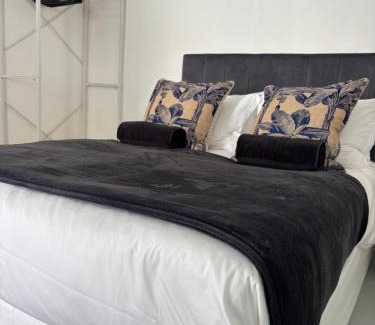 Fresnaye Apartamento | Boutique Studio Apartment in Fresnaye
