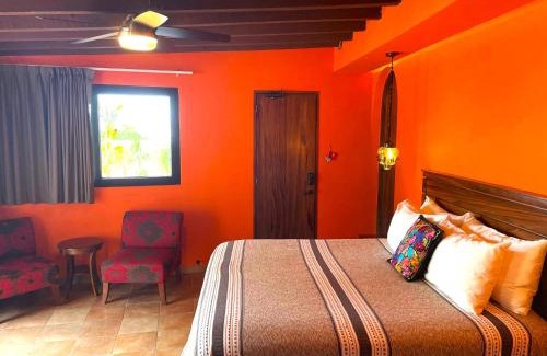 Cerro Apartamento | Boutique Studio with Terrace, Heated Pool & Fast Wi-Fi, Walk to Malecón