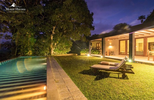 Udapalatha Villa | Villa boutique cerca de Kandy con vistas a la montaña