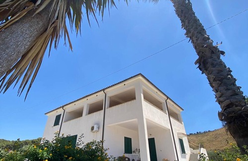 Montallegro Apartamento | 'Bovo Marina' Room with Sea View, Shared Terrace and Air Conditioning