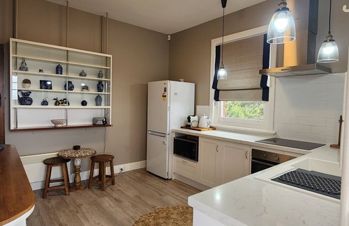 South Hobart Casa | Bowen Toft House- eco home from home