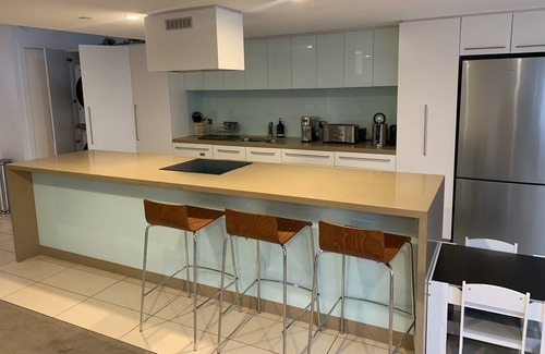 Sullivan's Cove Apartamento | Boxwood IXL Lux Hobart Waterfront Entire Loft in Hobart, Australia