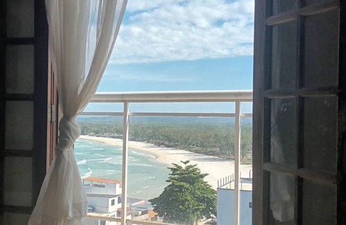 Barra de Guaratiba Casa | House with beautiful sea view, 5 minutes from the beach and trails of Barra de Guaratiba