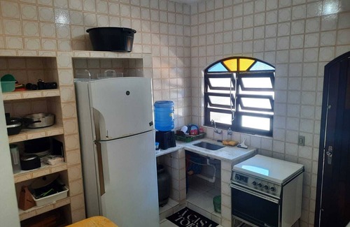 Itanhaem Casa | Comfortable house 400m from Jamaica Beach for 15 people, 3 bedrooms, 4-car garage