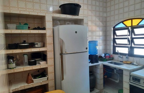 Itanhaem Casa | Comfortable house 400m from Jamaica Beach for 15 people, 3 bedrooms, 4-car garage