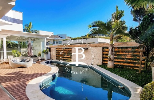 Jurere Internacional Casa | Vrbo Property