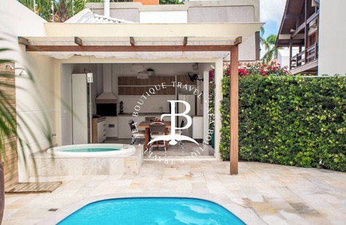 Jurere Internacional Casa | Vrbo Property