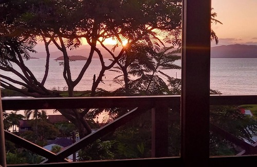 Ponta das Canas Casa | SEA VIEW house with jacuzzi on the terrace - Between Ponta das Canas and Cachoeira