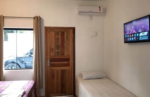 Praia da Armacao do Itapocoroi Casa | Hostal familiar cerca del mar y Beto Carreiro
