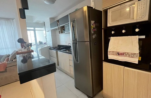 Recreio dos Bandeirantes Apartamento | Cozy apartment, with lots of fun included, transportation and lots of security.
