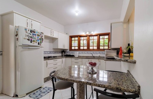 Florianopolis Casa | Beautiful house in Florianópolis near Campeche beach