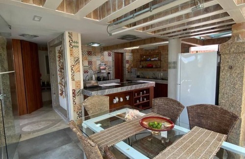 Buzios Casa | Exclusividad frente al mar en Playa Ferradura: ¡Tu refugio en Búzios!
