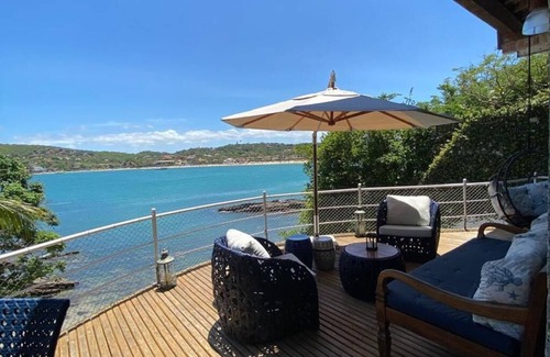 Buzios Casa | Exclusividad frente al mar en Playa Ferradura: ¡Tu refugio en Búzios!