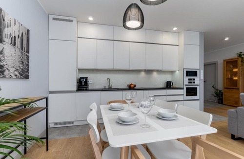Bielsko-Biala Apartamento | BR12 Premium Apartments , garaż