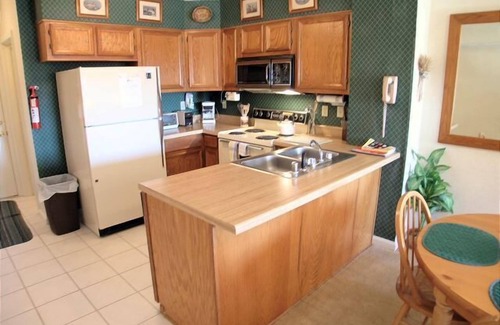 Davis Condominio | BR248-Pool! Close to all ski areas and Canaan Valley Attractions!