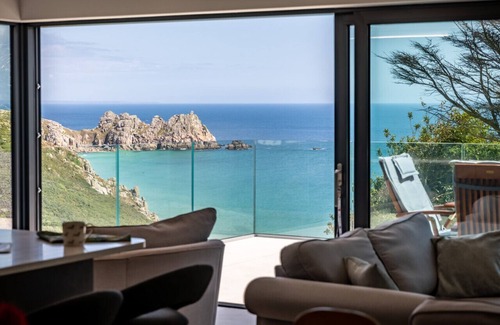 Porthcurno Casa | Bracken Bank - Four Bedroom House, Sleeps 8