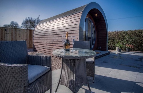 Tenby Apartamento | Bracken Burrows - 1 Bedroom Pod - New Hedges