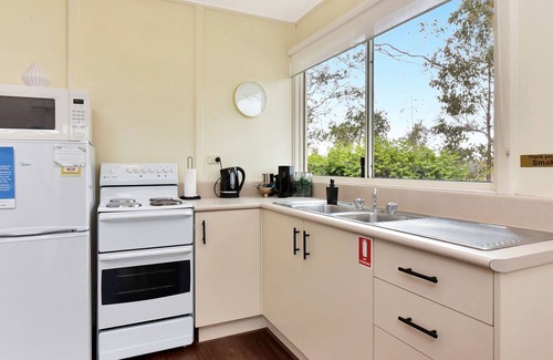 Rothbury Cabaña | Bracken Ridge Vineyard - The Kingston - Villa 3