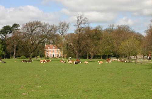Louth Casa | Brackenborough Hall Coach House - Stables