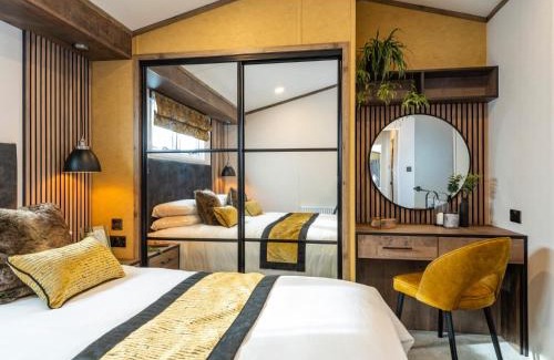 Louth Cabina | Brackenborough Lakes Resort