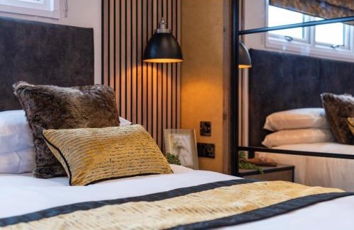 Louth Cabina | Brackenborough Lakes Resort