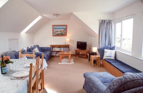 Roch Casa | Bramble Cottage