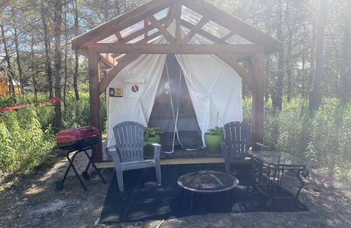 Hepworth Casa | Brand Glamping Tent, Hepworth, 3 Wooded Acres