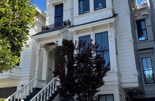 Anza Vista Condominio | Brand new 1-bedroom & den condo in Pac Heights, San Francisco with WiFi, AC