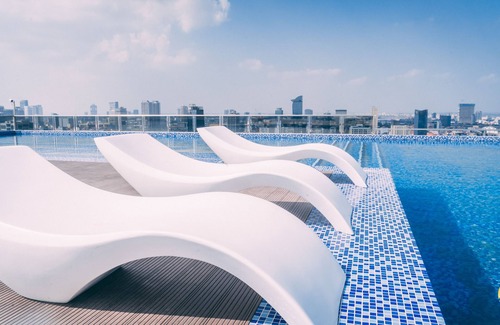 Chamkar Mon Condominio | Brand New 1 Bedroom Infinity Pool Down to 50 USD/Night in M Residence
