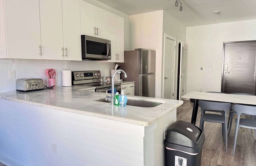 Old Fourth Ward Apartamento | Brand New 1B1B Private Balcony! City View!