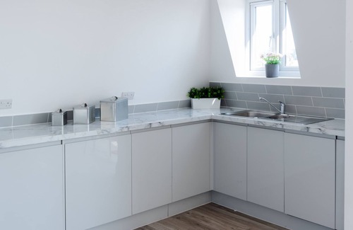 Brondesbury Park Apartamento | Brand new 2 bed flat with Amazing Views