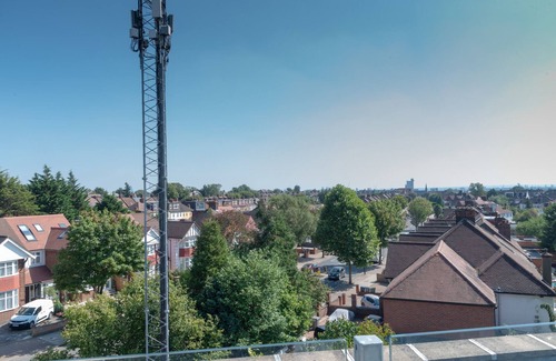 Brondesbury Park Apartamento | Brand new 2 bed flat with Amazing Views