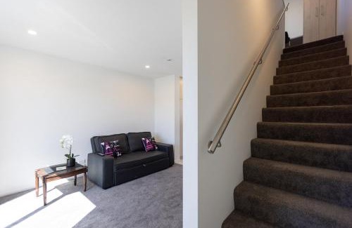 Christchurch Casa | Brand new 2 bed ocean view!