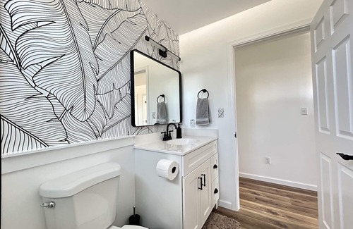 Ewa Casa | Brand New 2 Bedroom Ocean & Mountain Views Walking Distance To the Beach!