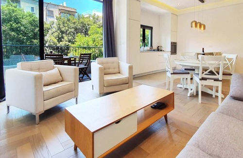 Old North Apartamento | Brand New 2 Bedrooms Near the Beach TL55