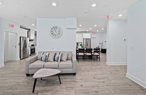 Myrtle Beach Casa | Brand New 20beds/19baths near MB Attractions/Airport Pvt Pool 350ft to beach