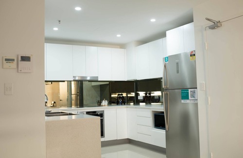Granville Apartamento | Nuevo 3. Apartamento 5BR / 3 minutos a pie de STN + BUS