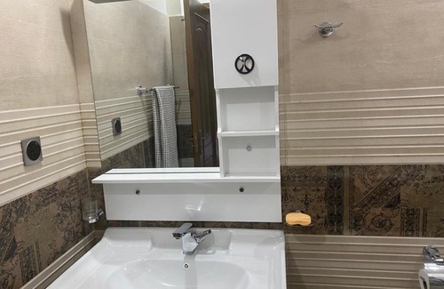 Bahria Town Apartamento | Brand new 3 bedrooms furnished, Upper floor